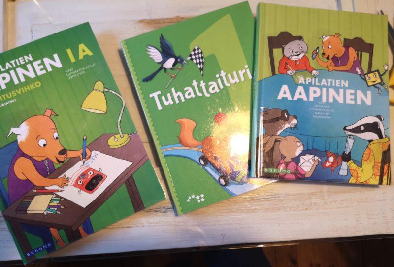 Kotiläksy (lähinnä äidille): kirjojen päällystys